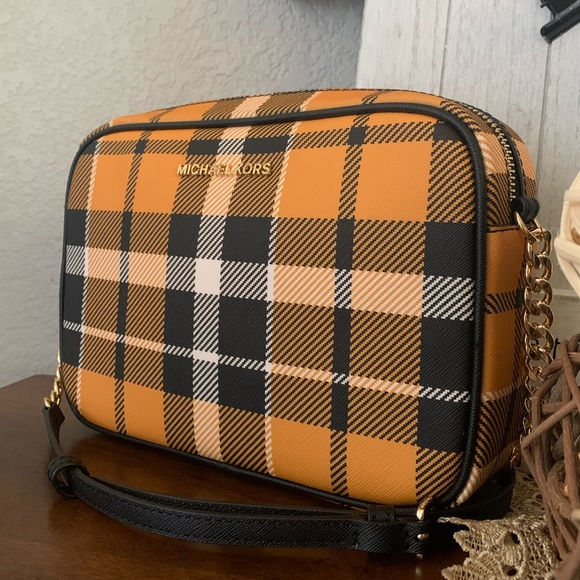 Michael Kors Handbags - Last one ☝️ New MK Jet set crossbody 🍁 plaid